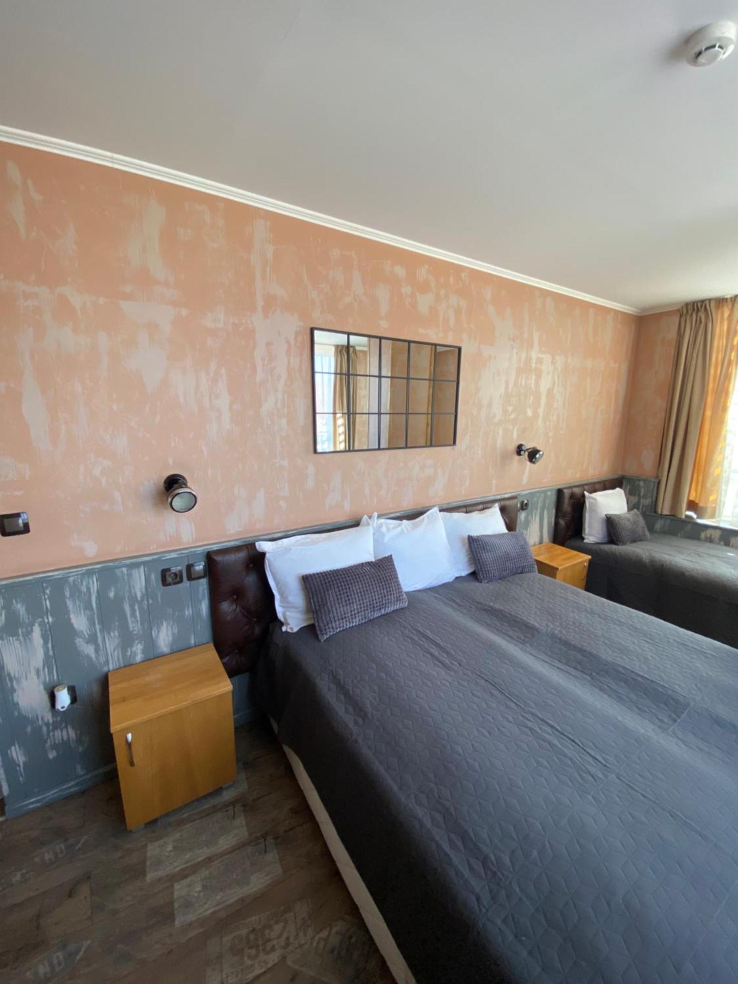 City Hotel Hotel