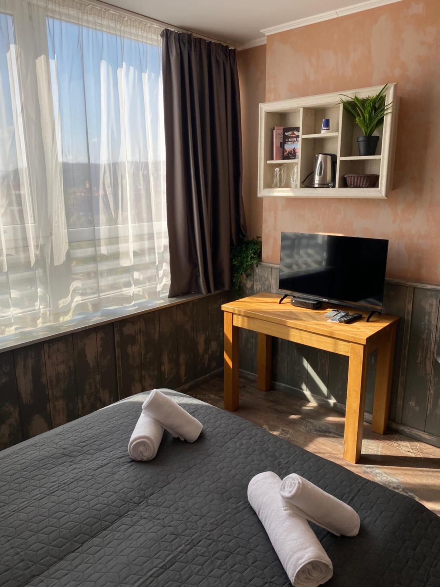 City Hotel 2*